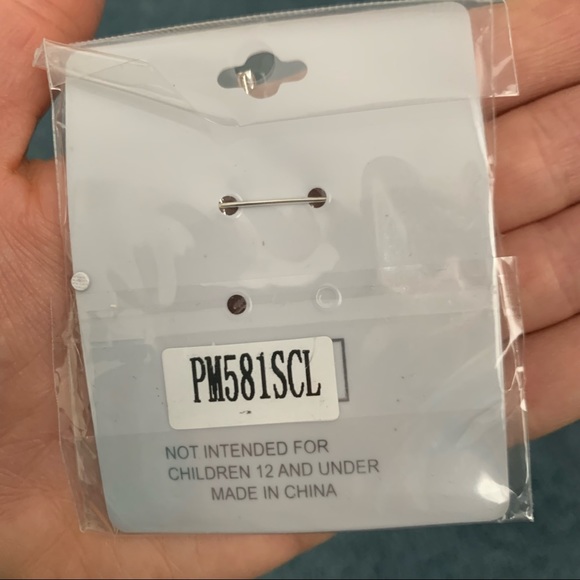 Beautiful Rhinestone Christmas Winter Brooch, Brand New (#2) - Picture 4 of 6